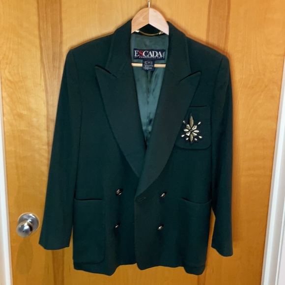 Escada blazer in Forrest green. - Picture 9 of 9